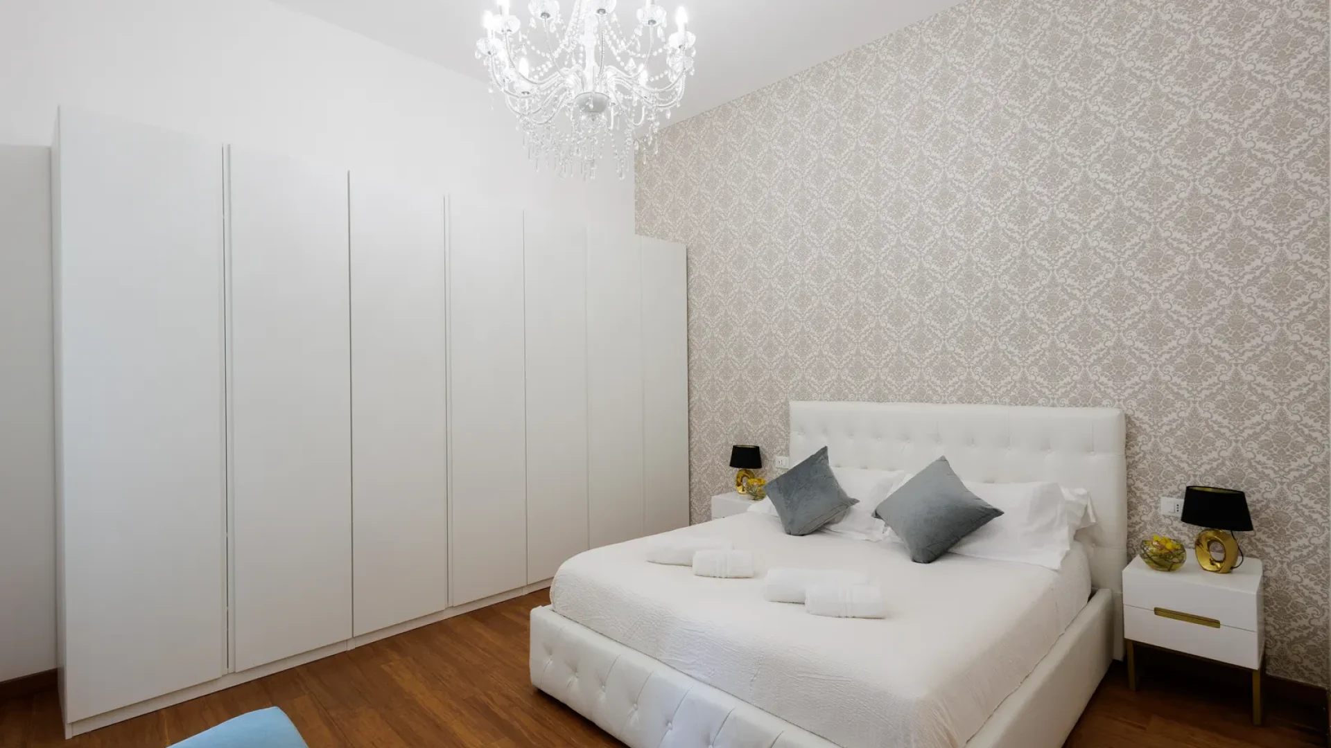 camera white_risultato